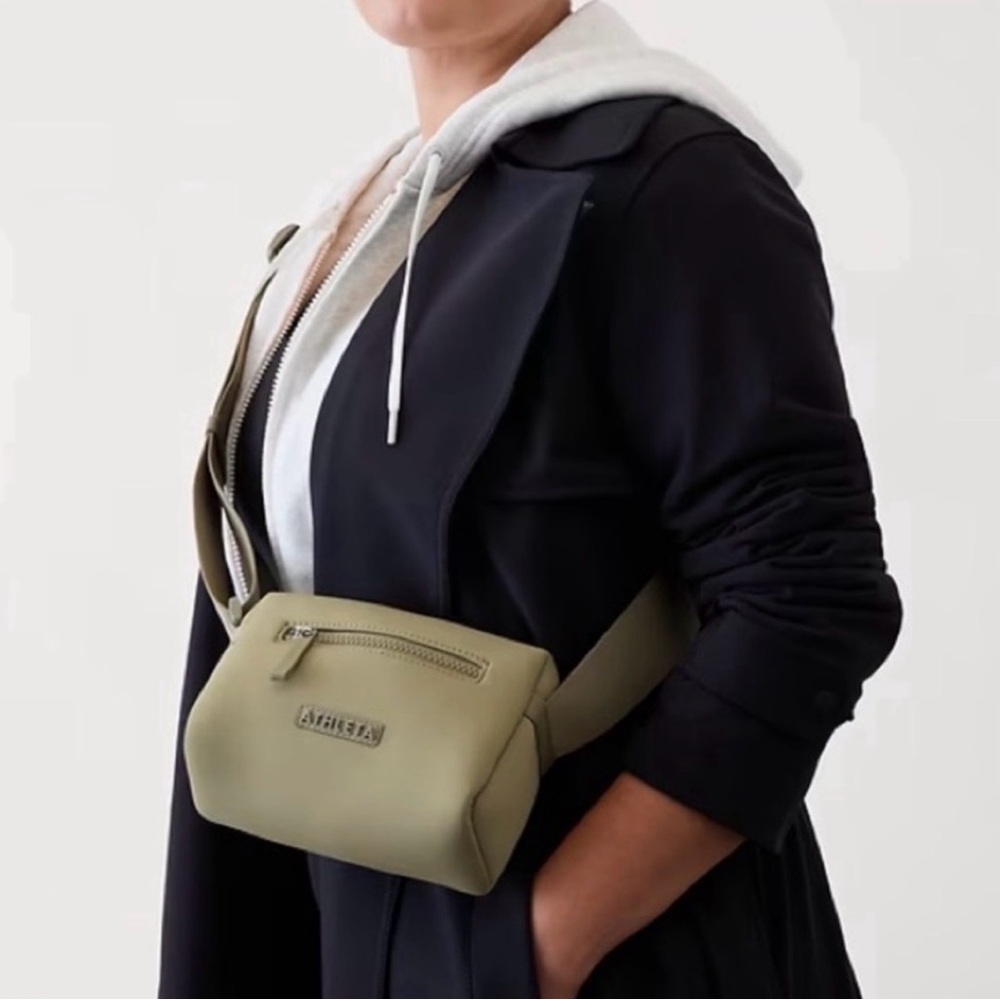 Athleta Diem Crossbody Bag- GREEN